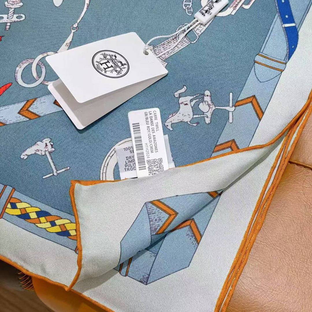 Hermes Les Chevaux Dechaines Scarf 90 100% Silk H004096S 13 - Image 7