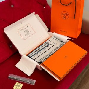 Hermes Les Roues de Phaeton Bandana Shawl 140 70% Cashmere 30% Silk H244170S 06 - Image 15