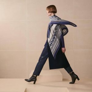 Hermes Les Roues de Phaeton Bandana Shawl 140 70% Cashmere 30% Silk H244170S 06 - Image 9