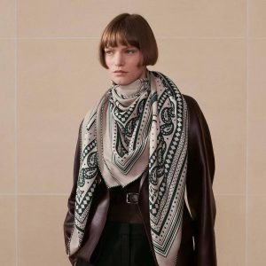 Hermes Les Roues de Phaeton Bandana Shawl 140 70% Cashmere 30% Silk H244170S 06 - Image 6