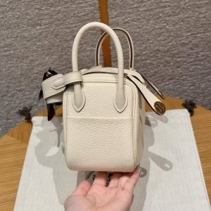 Hermes Lindy 19 CM Bag Handmade In Taurillon Clemence Leather Gold Hardware i2 Nata - Image 20