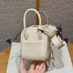 Hermes Lindy 19 CM Bag Handmade In Taurillon Clemence Leather Gold Hardware i2 Nata - Image 19