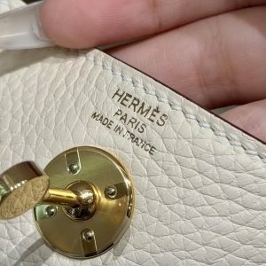 Hermes Lindy 19 CM Bag Handmade In Taurillon Clemence Leather Gold Hardware i2 Nata - Image 16