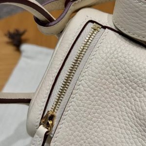 Hermes Lindy 19 CM Bag Handmade In Taurillon Clemence Leather Gold Hardware i2 Nata - Image 9