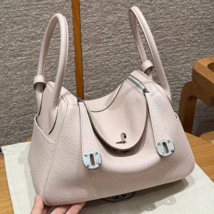 Hermes Lindy 26 CM Bag Handmade In Taurillon Clemence Leather Silver Hardware 09 Mauve Pale