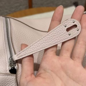 Hermes Lindy 26 CM Bag Handmade In Taurillon Clemence Leather Silver Hardware 09 Mauve Pale - Image 8