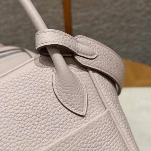 Hermes Lindy 26 CM Bag Handmade In Taurillon Clemence Leather Silver Hardware 09 Mauve Pale - Image 6