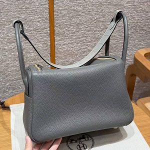 Hermes Lindy 26 CM Bag Handmade In Taurillon Clemence Leather and Alligator Gold Hardware 0L Gris Meyer - Image 2