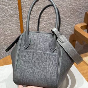 Hermes Lindy 26 CM Bag Handmade In Taurillon Clemence Leather and Alligator Gold Hardware 0L Gris Meyer - Image 19