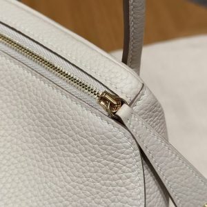 Hermes Lindy 26 CM Bag Handmade In Taurillon Clemence Leather Gold Hardware 10 Craie - Image 7