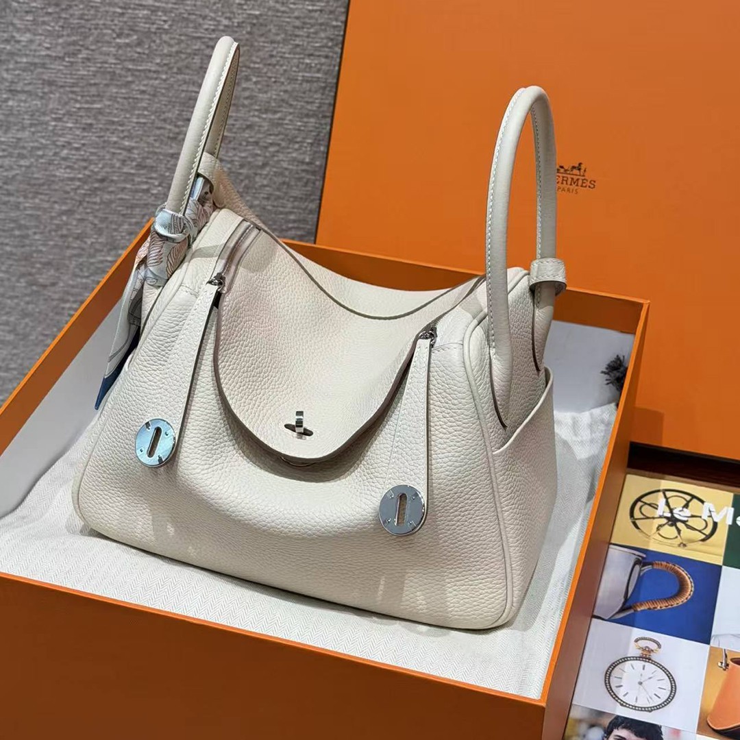 Hermes Lindy 26 CM Bag Handmade In Taurillon Clemence Leather Silver Hardware 10 Craie - Image 11
