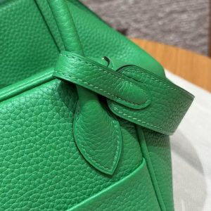 Hermes Lindy 26 CM Bag Handmade In Taurillon Clemence Leather Gold Hardware 1k Bambou - Image 13