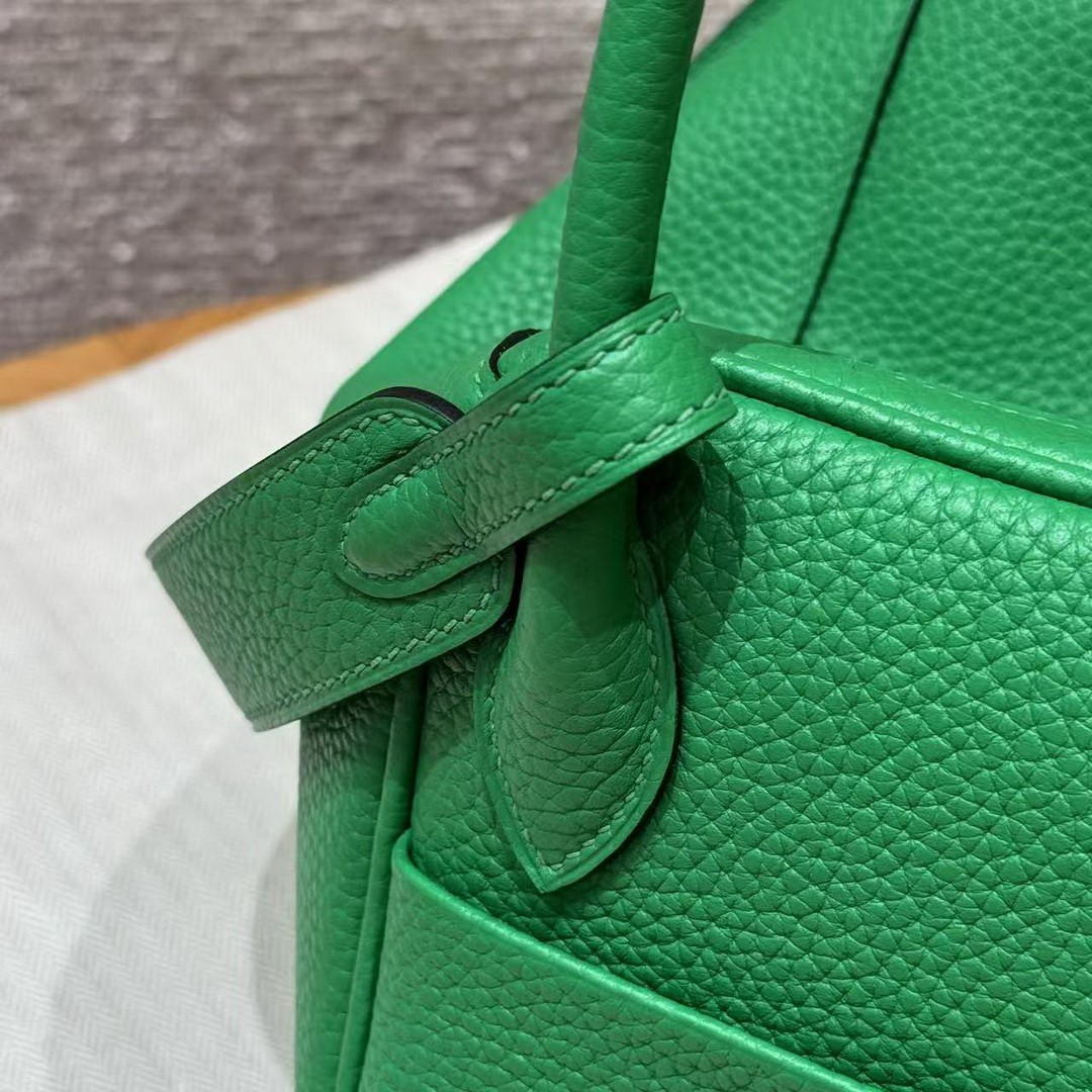 Hermes Lindy 26 CM Bag Handmade In Taurillon Clemence Leather Gold Hardware 1k Bambou - Image 12