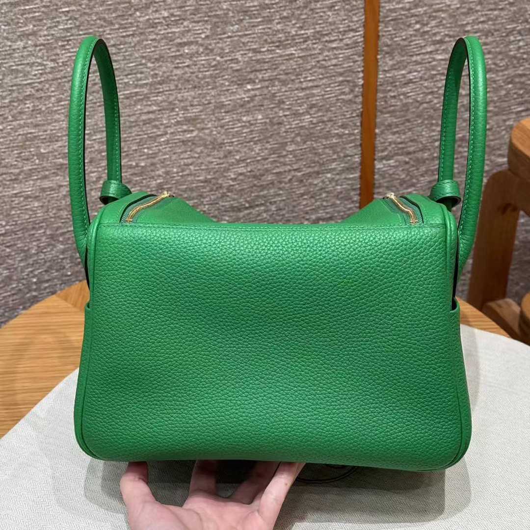 Hermes Lindy 26 CM Bag Handmade In Taurillon Clemence Leather Gold Hardware 1k Bambou - Image 10