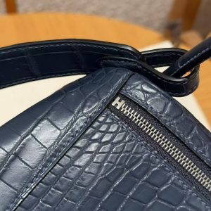 Hermes Lindy 26 CM Bag Handmade In Niloticus Leather From Nile Silver Hardware 2Z Bleu Niut 71 Blue France - Image 6