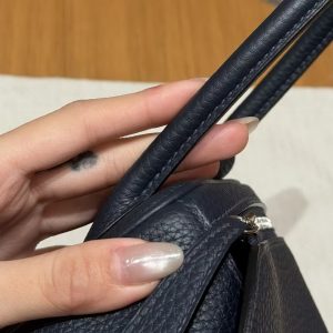Hermes Lindy 26 CM Bag Handmade In Taurillon Clemence Leather Silver Hardware 2Z Bleu Niut - Image 8