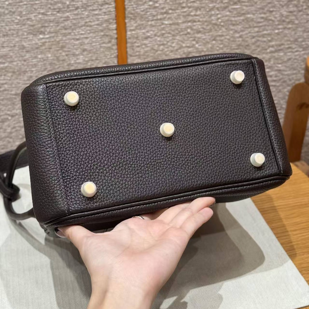 Hermes Lindy 26 CM Bag Handmade In Taurillon Clemence Leather Gold Hardware 46 Ebene - Image 13