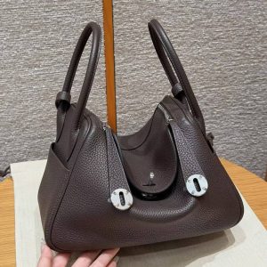 Hermes Lindy 26 CM Bag Handmade In Taurillon Clemence Leather Silver Hardware 46 Ebene