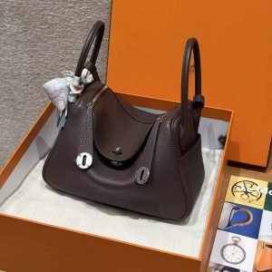 Hermes Lindy 26 CM Bag Handmade In Taurillon Clemence Leather Silver Hardware 46 Ebene - Image 13