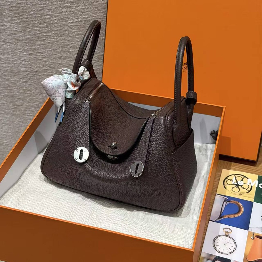 Hermes Lindy 26 CM Bag Handmade In Taurillon Clemence Leather Silver Hardware 46 Ebene - Image 13