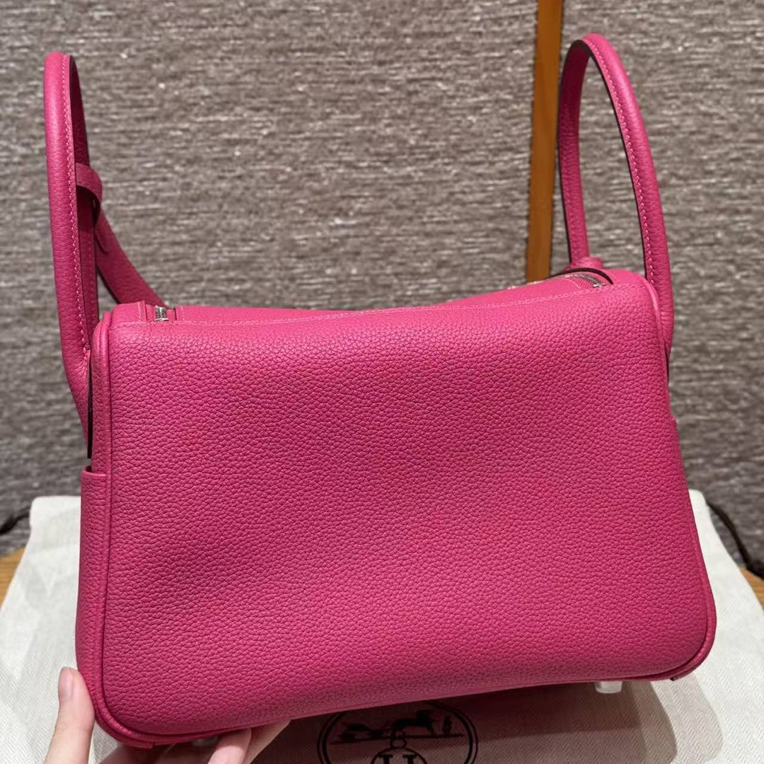 Hermes Lindy 26 CM Bag Handmade In Taurillon Clemence Leather Sliver Hardware 5J Fuchia - Image 21
