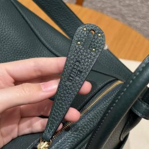 Hermes Lindy 26 CM Bag Handmade In Taurillon Clemence Leather Gold Hardware 60 Vert Cypres - Image 15