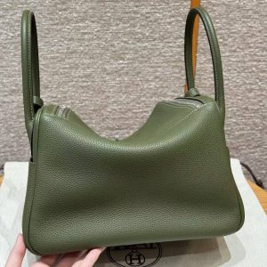 Hermes Lindy 26 CM Bag Handmade In Taurillon Clemence Leather Sliver Hardware 61 Olive Green - Image 2