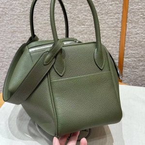 Hermes Lindy 26 CM Bag Handmade In Taurillon Clemence Leather Sliver Hardware 61 Olive Green - Image 17