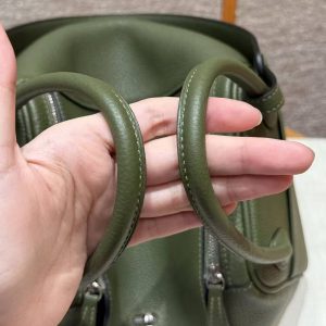 Hermes Lindy 26 CM Bag Handmade In Taurillon Clemence Leather Sliver Hardware 61 Olive Green - Image 10