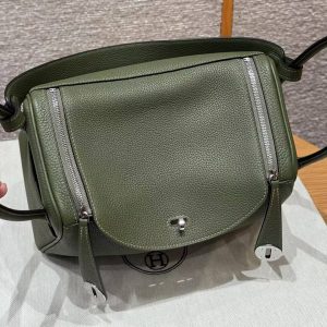 Hermes Lindy 26 CM Bag Handmade In Taurillon Clemence Leather Sliver Hardware 61 Olive Green - Image 5
