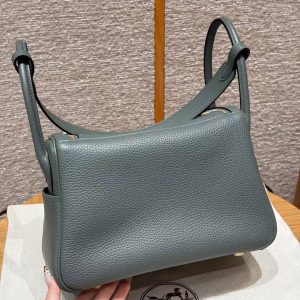 Hermes Lindy 26 CM Bag Handmade In Taurillon Clemence Leather Gold Hardware 63 Vert Amanda - Image 2
