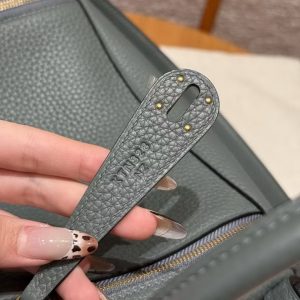 Hermes Lindy 26 CM Bag Handmade In Taurillon Clemence Leather Gold Hardware 63 Vert Amanda - Image 17