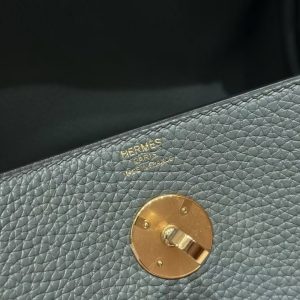 Hermes Lindy 26 CM Bag Handmade In Taurillon Clemence Leather Gold Hardware 63 Vert Amanda - Image 16