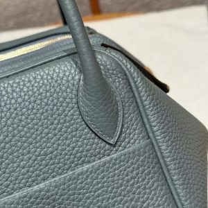 Hermes Lindy 26 CM Bag Handmade In Taurillon Clemence Leather Gold Hardware 63 Vert Amanda - Image 13