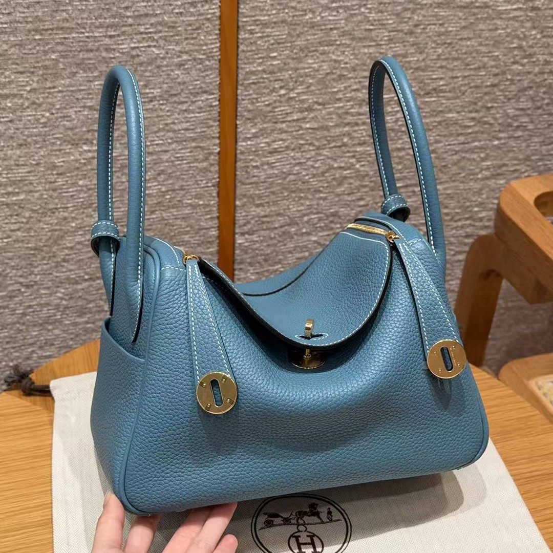 Hermes Lindy 26 CM Bag Handmade In Taurillon Clemence Leather Gold Hardware 75 Blue Jean