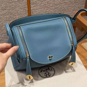 Hermes Lindy 26 CM Bag Handmade In Taurillon Clemence Leather Gold Hardware 75 Blue Jean - Image 13