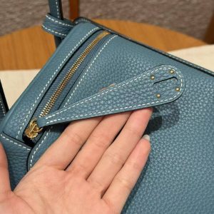 Hermes Lindy 26 CM Bag Handmade In Taurillon Clemence Leather Gold Hardware 75 Blue Jean - Image 10