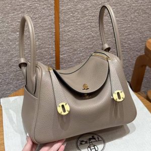 Hermes Lindy 26 CM Bag Handmade In Taurillon Clemence Leather Gold Hardware 81 Gris Tourterelle
