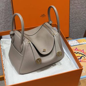 Hermes Lindy 26 CM Bag Handmade In Taurillon Clemence Leather Gold Hardware 81 Gris Tourterelle - Image 15