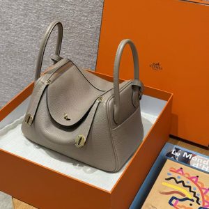 Hermes Lindy 26 CM Bag Handmade In Taurillon Clemence Leather Gold Hardware 81 Gris Tourterelle - Image 6