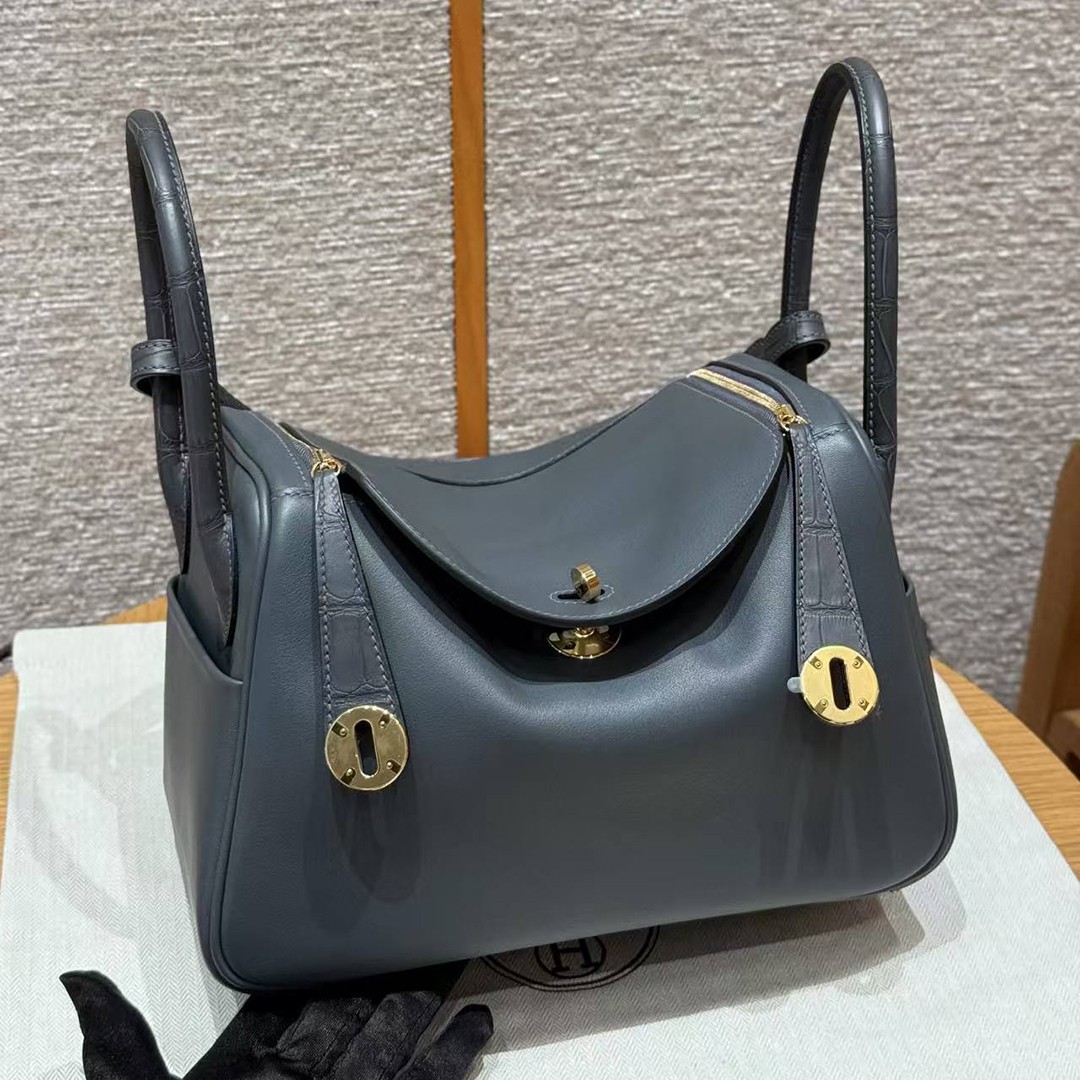Hermes Lindy 26 CM Bag Handmade In Swift And Matte Alligator Crocodile Leather Gold Hardware 88 Graphite