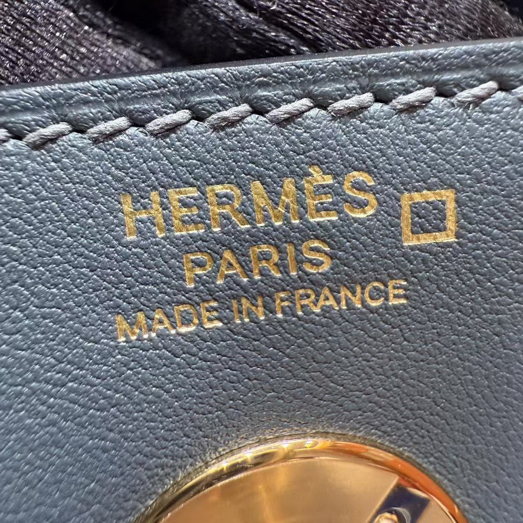 Hermes Lindy 26 CM Bag Handmade In Swift And Matte Alligator Crocodile Leather Gold Hardware 88 Graphite - Image 12