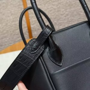 Hermes Lindy 26 CM Bag Handmade In Swift And Matte Alligator Crocodile Leather Gold Hardware 89 Noir - Image 9