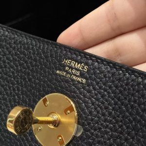 Hermes Lindy 26 CM Bag Handmade In Taurillon Clemence Leather Gold Hardware 89 Noir - Image 16