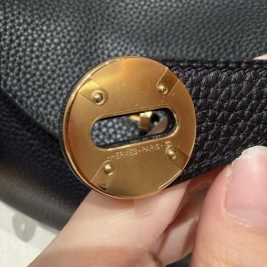 Hermes Lindy 26 CM Bag Handmade In Taurillon Clemence Leather Gold Hardware 89 Noir - Image 15