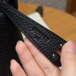 Hermes Lindy 26 CM Bag Handmade In Taurillon Clemence Leather Gold Hardware 89 Noir - Image 14