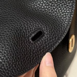 Hermes Lindy 26 CM Bag Handmade In Taurillon Clemence Leather Gold Hardware 89 Noir - Image 12