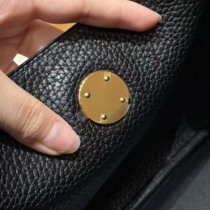 Hermes Lindy 26 CM Bag Handmade In Taurillon Clemence Leather Gold Hardware 89 Noir - Image 6