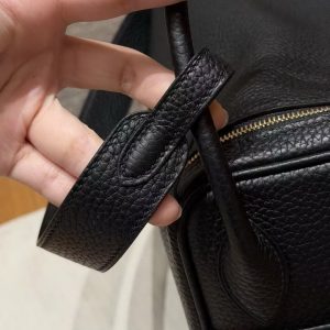 Hermes Lindy 26 CM Bag Handmade In Taurillon Clemence Leather Gold Hardware 89 Noir - Image 5