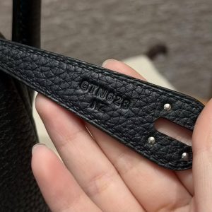 Hermes Lindy 26 CM Bag Handmade In Taurillon Clemence Leather Silver Hardware 89 Noir - Image 14